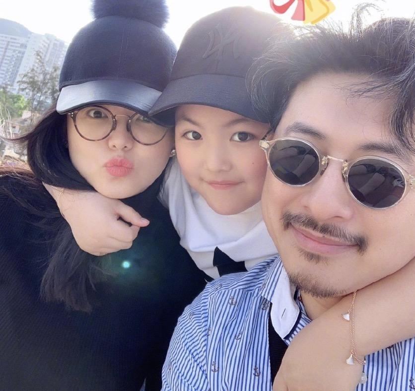 結(jié)婚紀(jì)念日送玫瑰花_結(jié)婚紀(jì)念日送老婆多少朵玫瑰花_送紀(jì)念玫瑰老婆結(jié)婚花束怎么寫