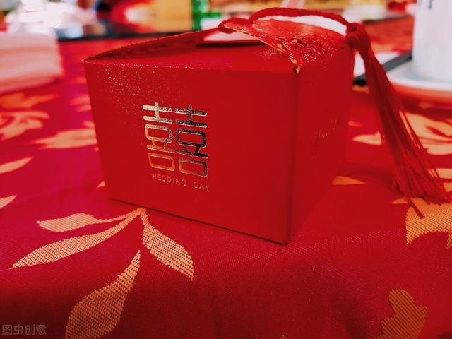 訂婚朋友送什么花，這兩束花值得送，寓意也好